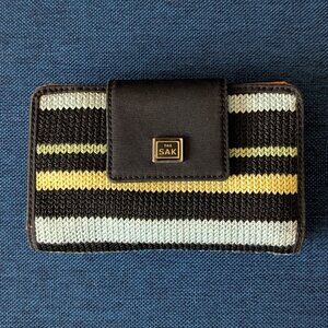 The Sak Crochet Wallet